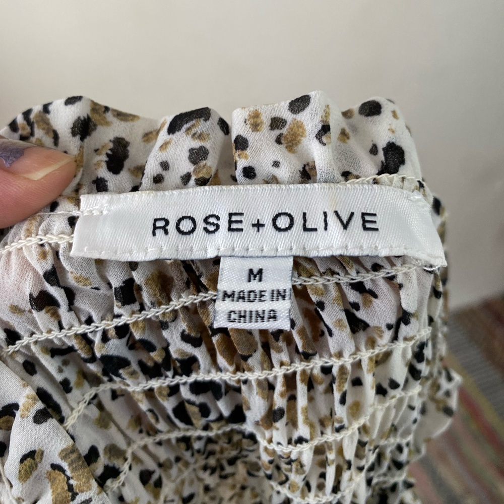 Rose + Olive Animal Print Smocked Peasant Blouse Top Tie Neck Medium Boho - Picture 7 of 9